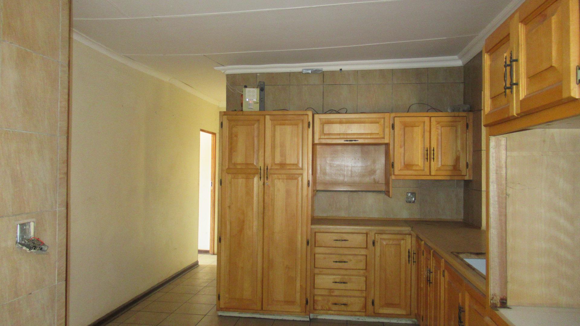 Kitchen - 41 square meters of property in Reyno Ridge