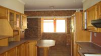 Kitchen - 41 square meters of property in Reyno Ridge