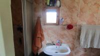 Bathroom 2 - 3 square meters of property in Lincoln Meade