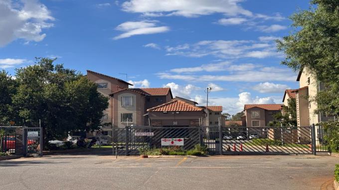Standard Bank SIE Sale In Execution 2 Bedroom Sectional Title for Sale in Kleinfontein - MR38536
