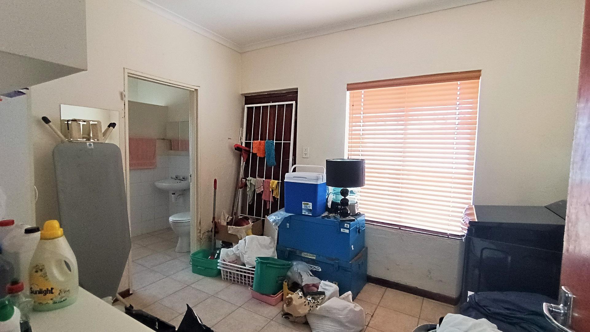 Staff Room - 11 square meters of property in Proteavallei