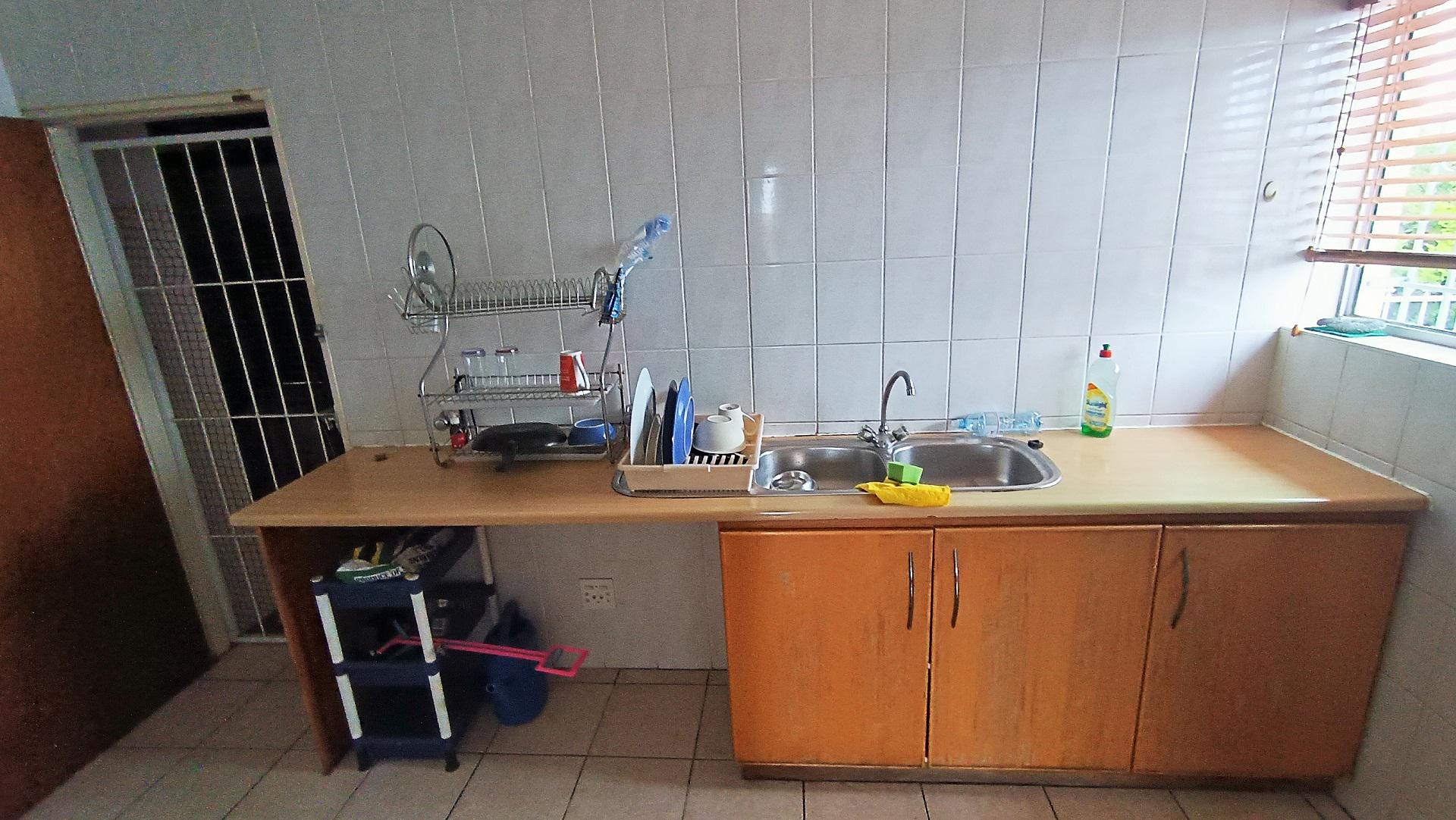 Scullery - 10 square meters of property in Proteavallei
