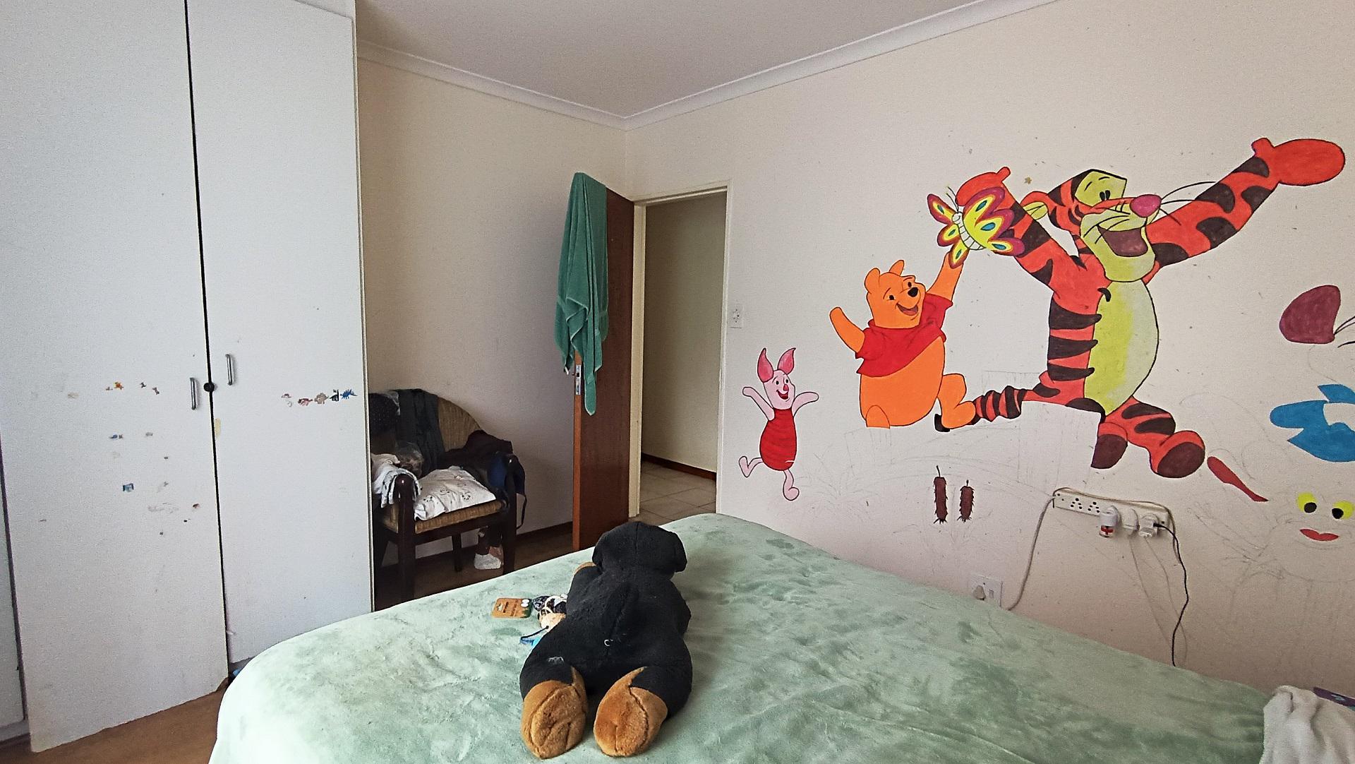 Bed Room 2 - 12 square meters of property in Proteavallei