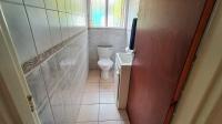 Guest Toilet - 2 square meters of property in Proteavallei