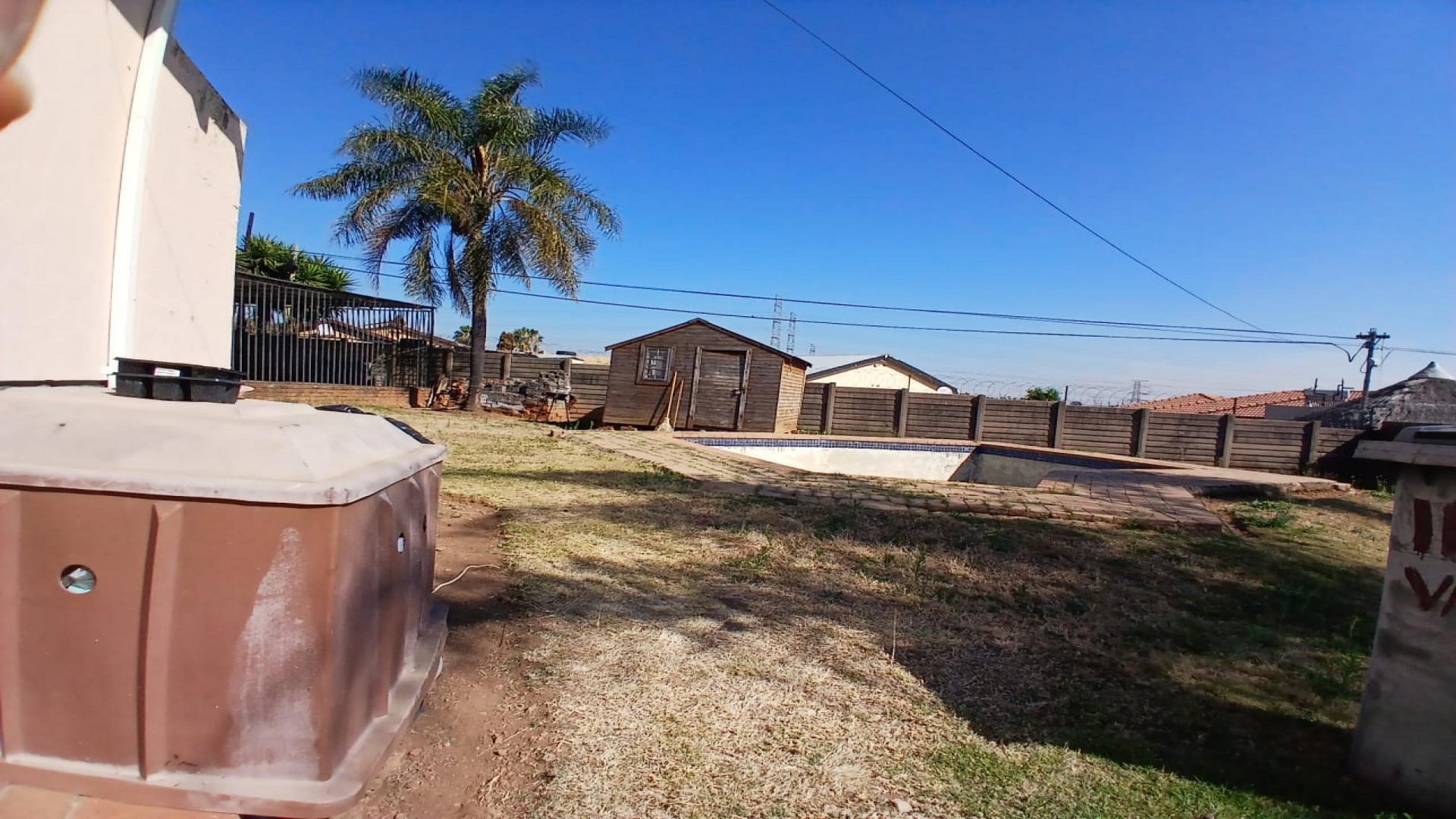 Backyard of property in Kwaggasrand