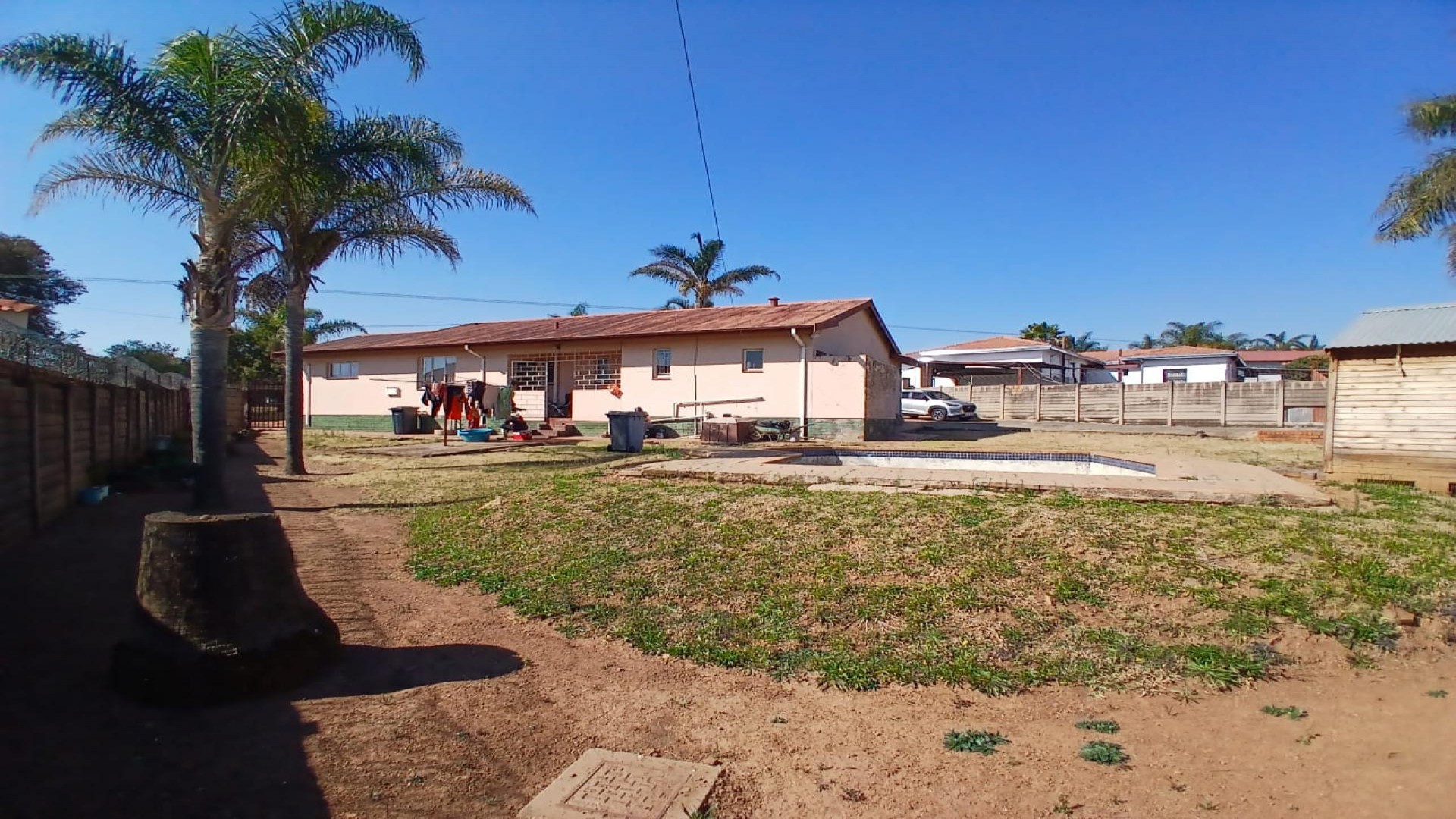 Backyard of property in Kwaggasrand