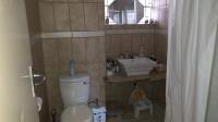 Bathroom 1 - 5 square meters of property in Edleen