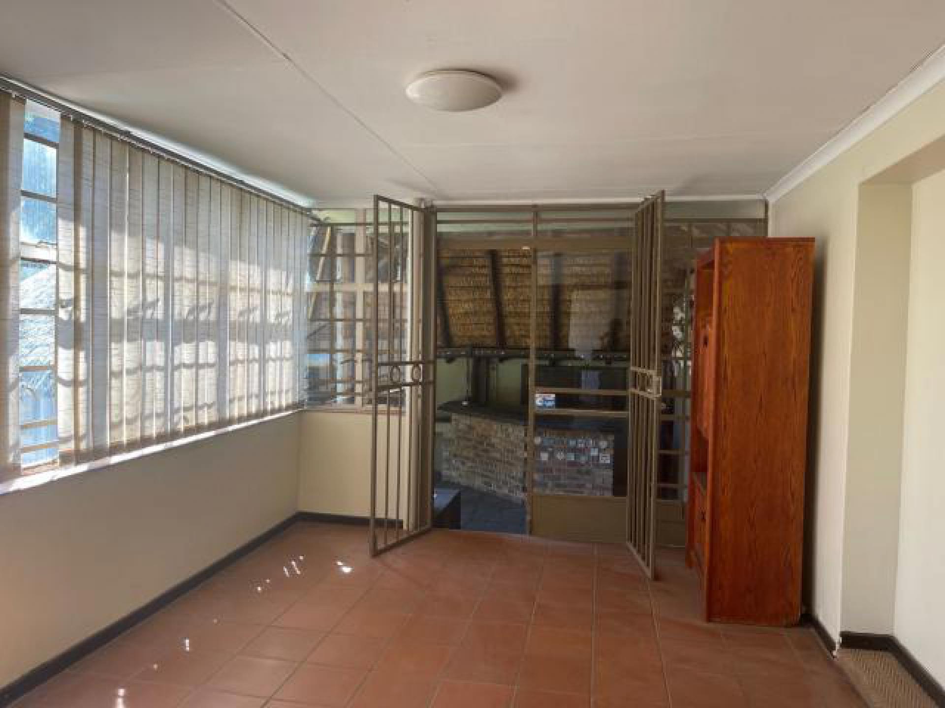 Rooms of property in Brooklyn