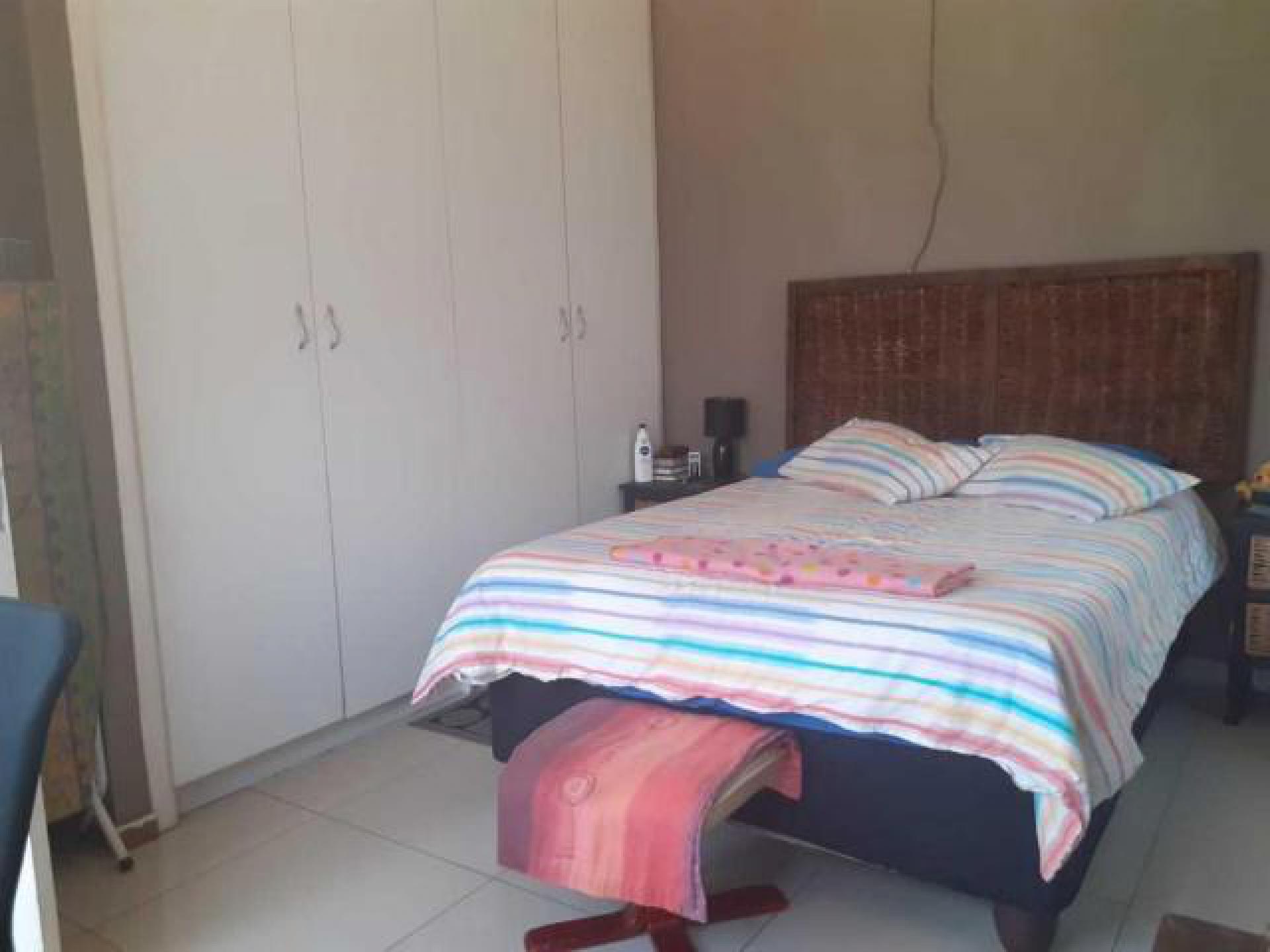 Bed Room 2 - 13 square meters of property in Brackenhurst