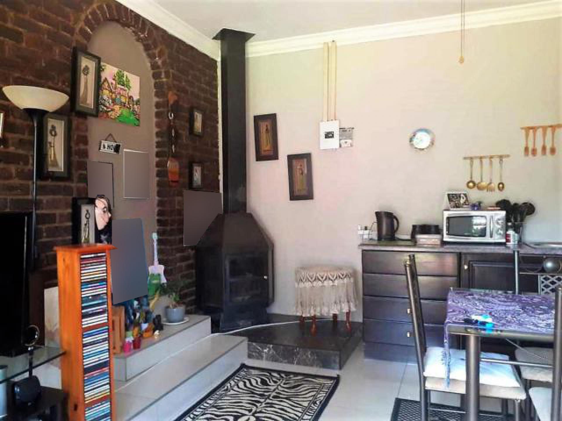 Dining Room of property in Brackenhurst
