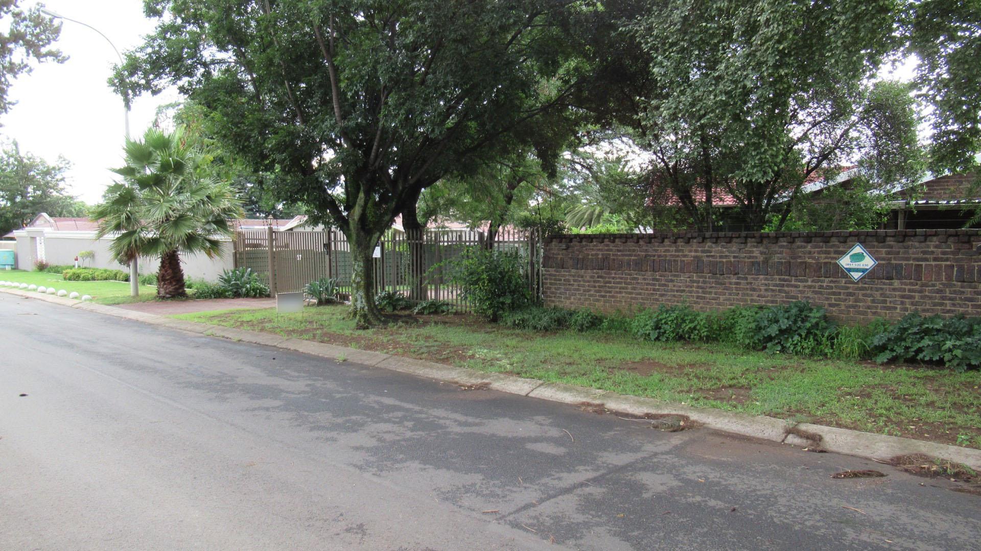 Front View of property in Brackenhurst