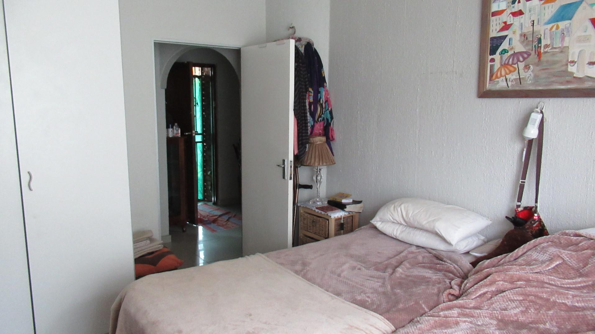 Bed Room 4 - 19 square meters of property in Brackenhurst
