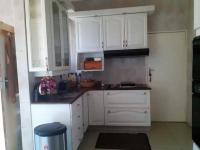 Kitchen - 25 square meters of property in Brackenhurst
