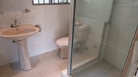 Bathroom 1 - 6 square meters of property in Brackenhurst