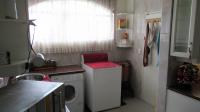Kitchen - 25 square meters of property in Brackenhurst