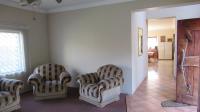 Lounges - 32 square meters of property in Alberton
