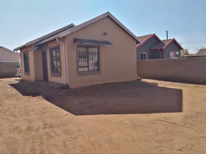 2 Bedroom House for Sale For Sale in Protea Glen - MR386654