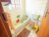 Bathroom 1 of property in Norkem park