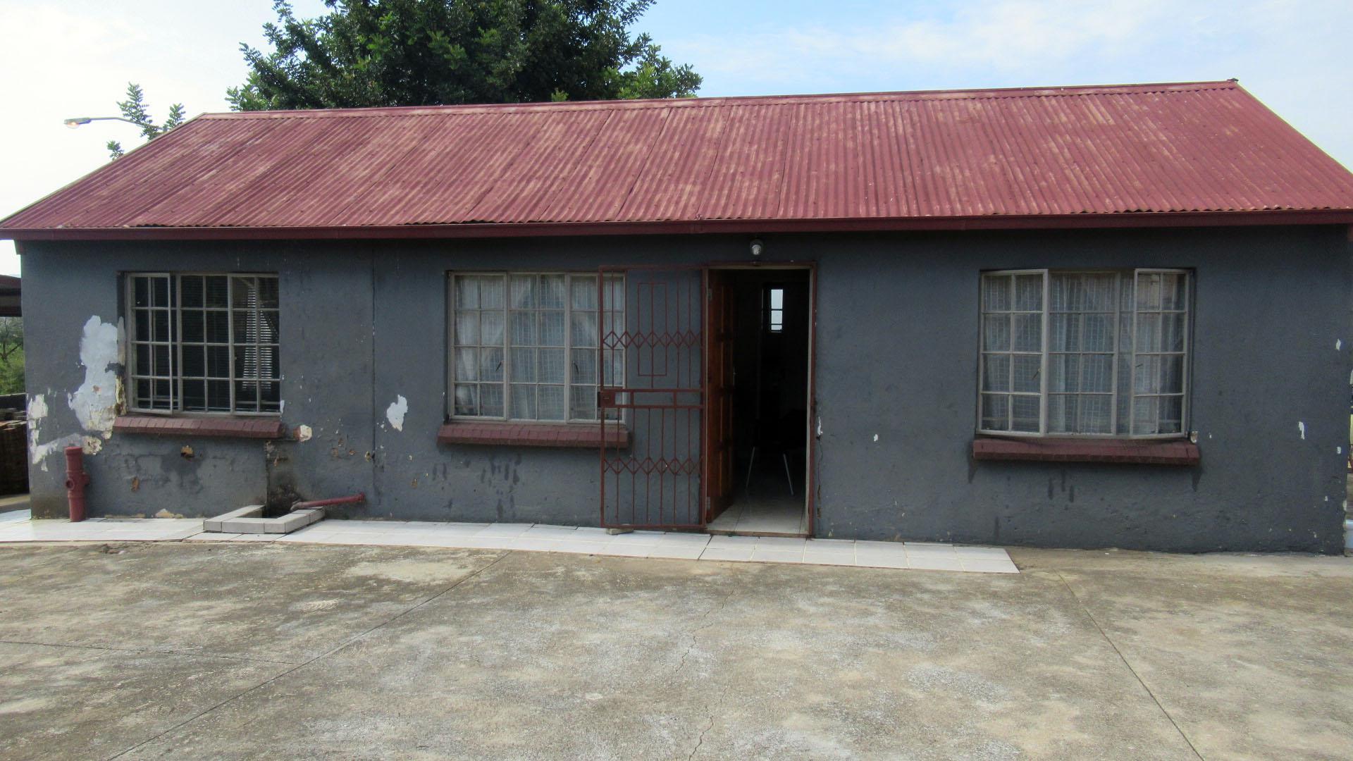 Front View of property in Lotus Gardens