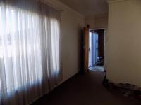 Lounges - 26 square meters of property in Casseldale