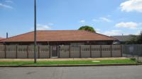 Front View of property in Casseldale