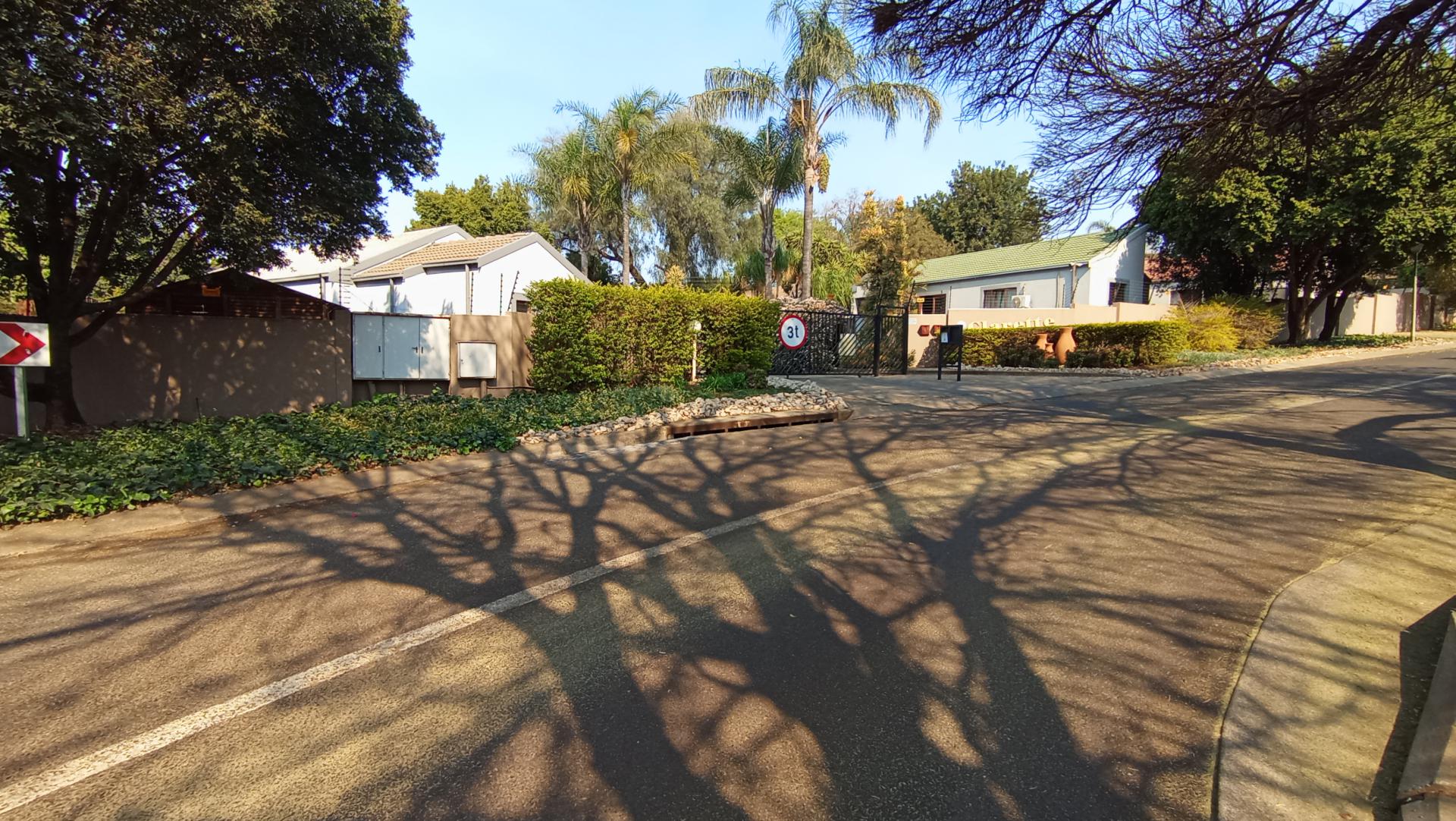 Front View of property in Zwartkop