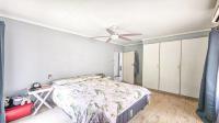 Bed Room 2 of property in Zwartkop