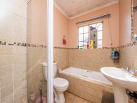 Bathroom 1 - 6 square meters of property in Castleview