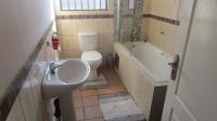Bathroom 1 - 7 square meters of property in Vosloorus