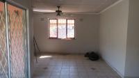 Dining Room - 13 square meters of property in Mariann Heights