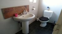Guest Toilet - 5 square meters of property in Hoeveldpark