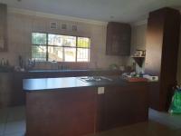 Kitchen - 14 square meters of property in Hoeveldpark