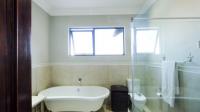 Bathroom 3+ - 20 square meters of property in Silver Lakes Golf Estate