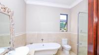 Bathroom 3+ - 20 square meters of property in Silver Lakes Golf Estate