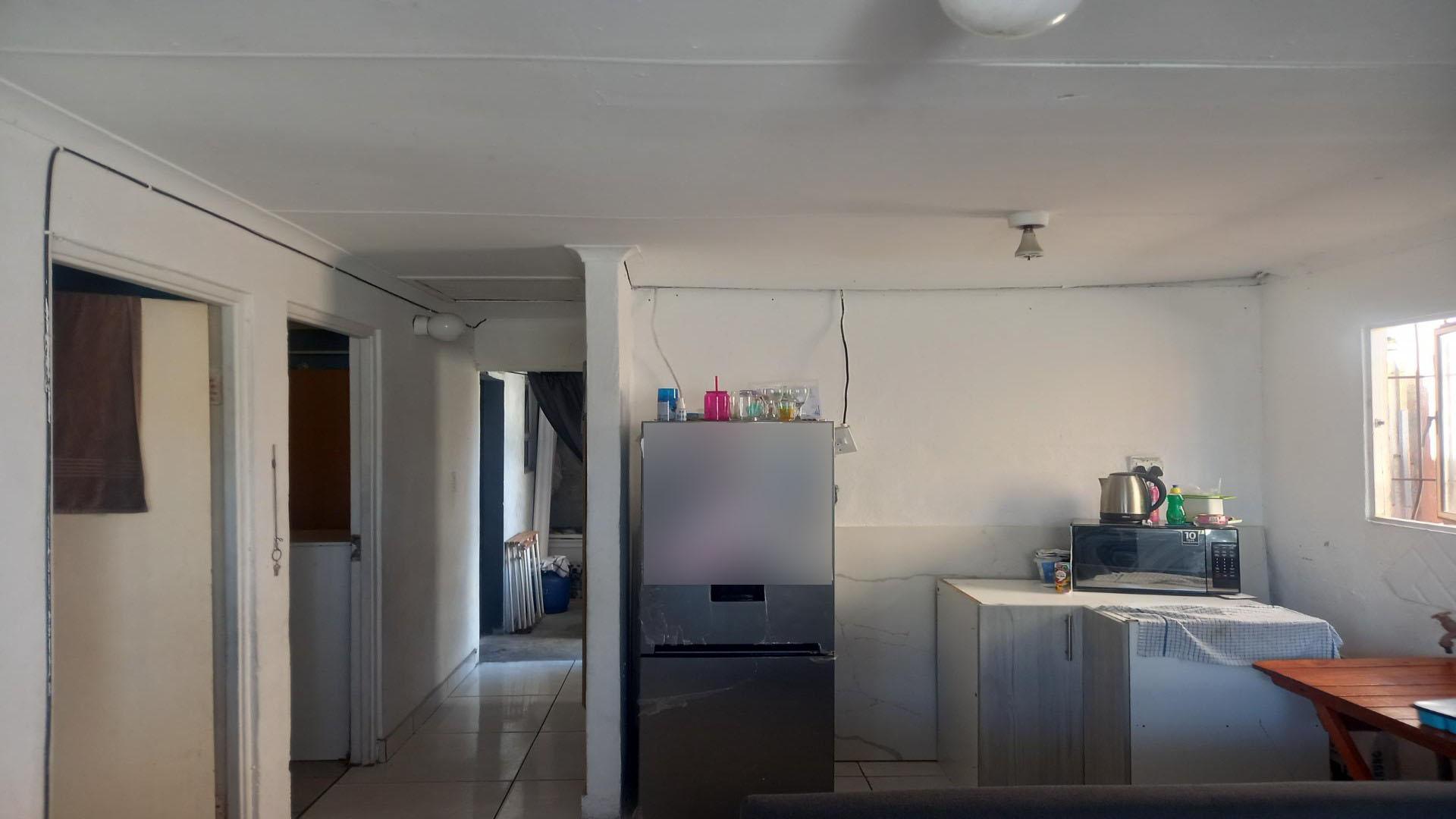 Kitchen of property in Milnerton