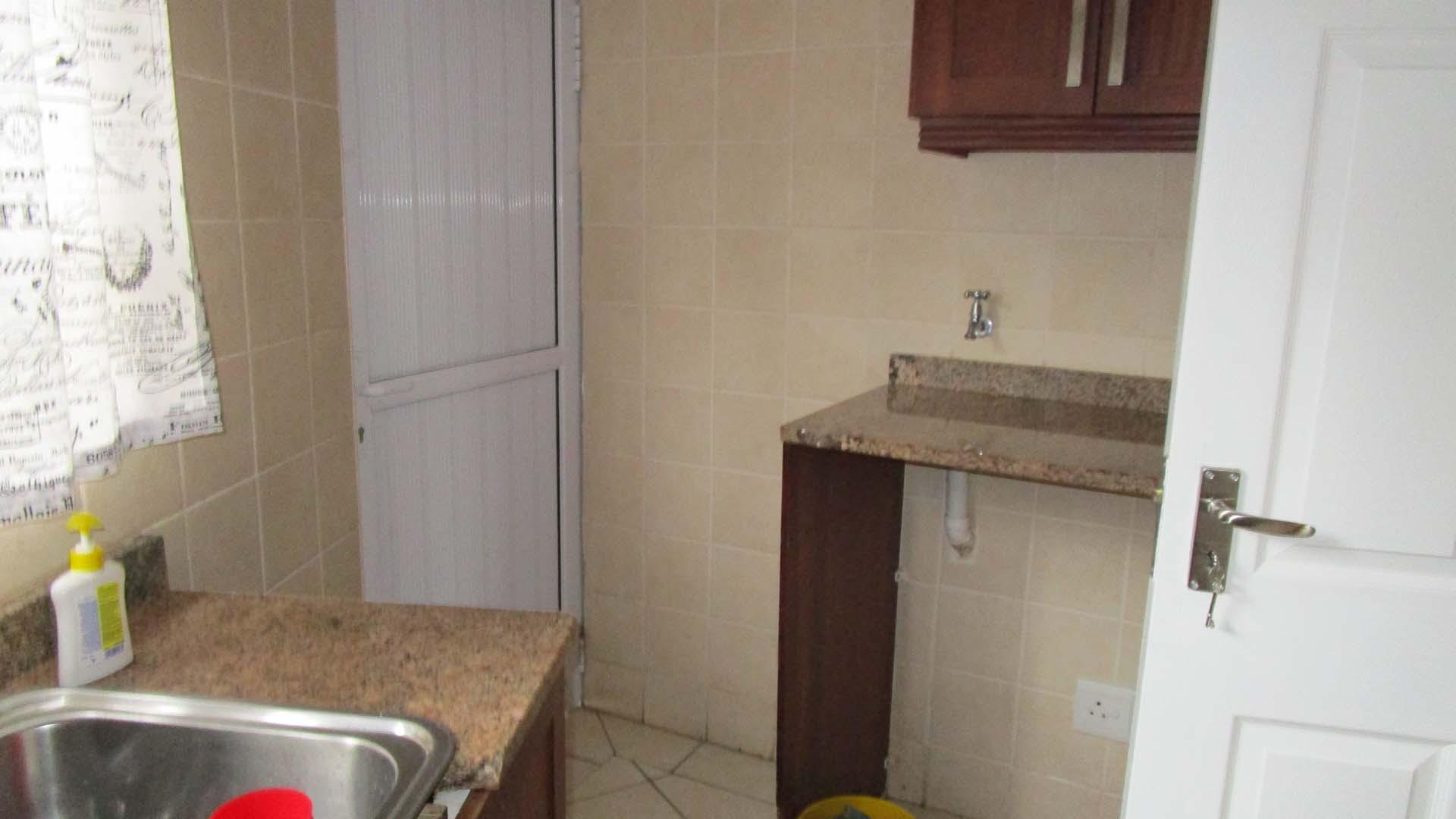 Scullery - 6 square meters of property in Shelly Beach