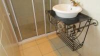 Main Bathroom - 6 square meters of property in Shelly Beach