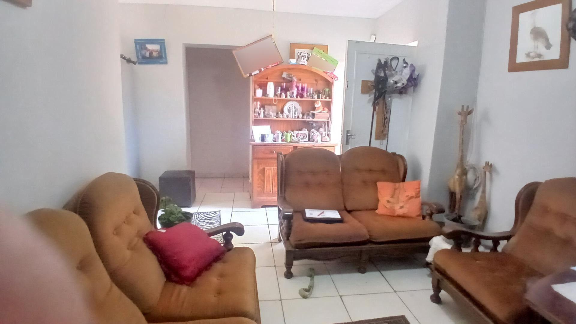 Lounges of property in Oranjesig