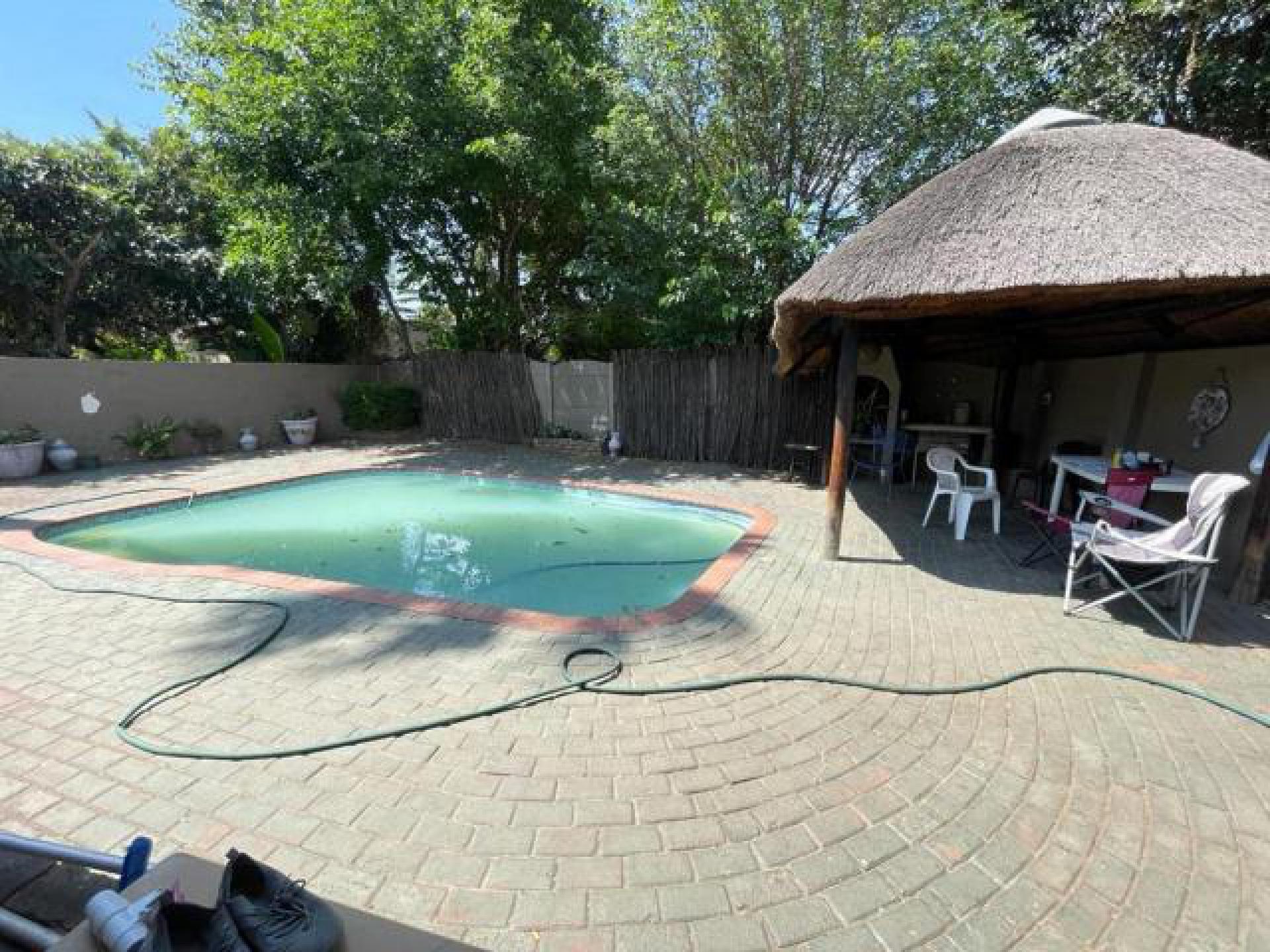 Backyard of property in Albertsdal
