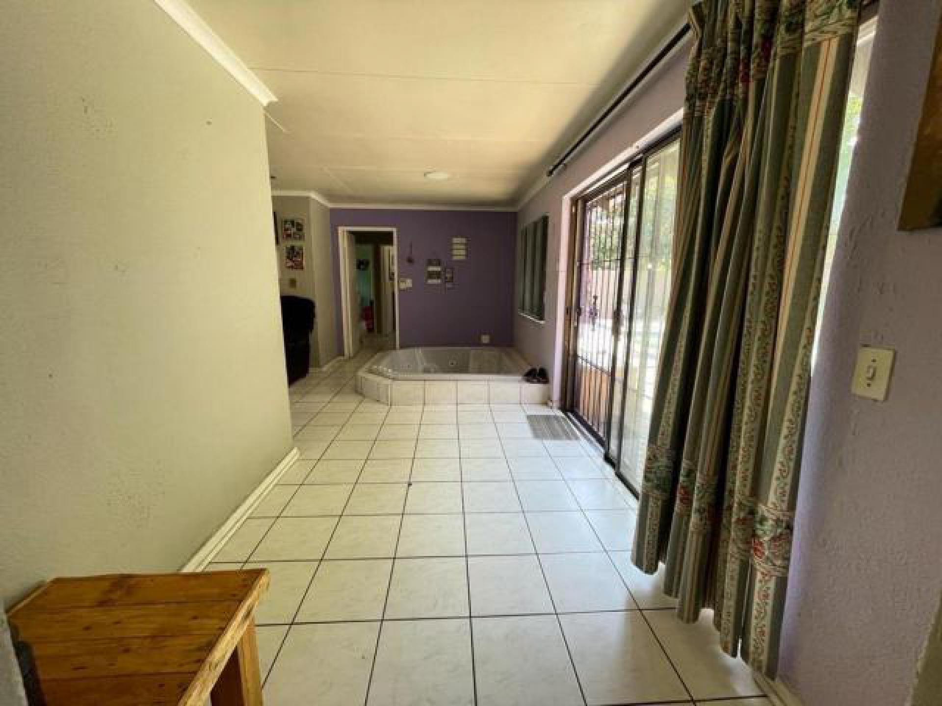 Spaces - 5 square meters of property in Albertsdal