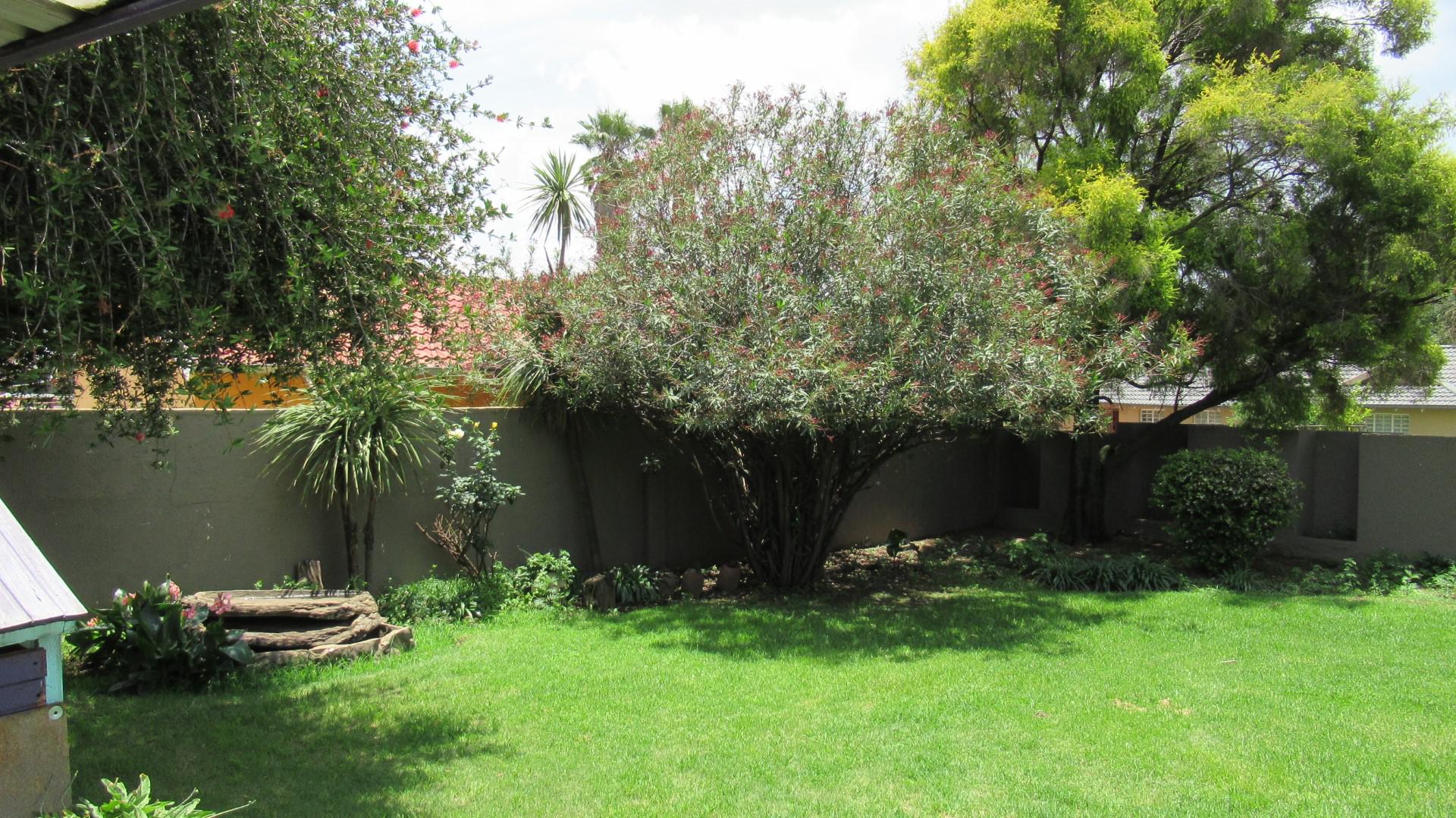 Garden of property in Albertsdal