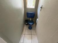 Bathroom 1 - 5 square meters of property in Albertsdal