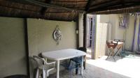 Patio - 14 square meters of property in Albertsdal