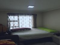 Bed Room 1 - 12 square meters of property in Witpoortjie