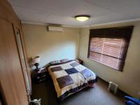Bed Room 2 of property in Bendor Park