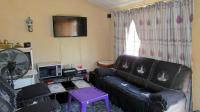 Lounges - 13 square meters of property in Northdale (PMB)