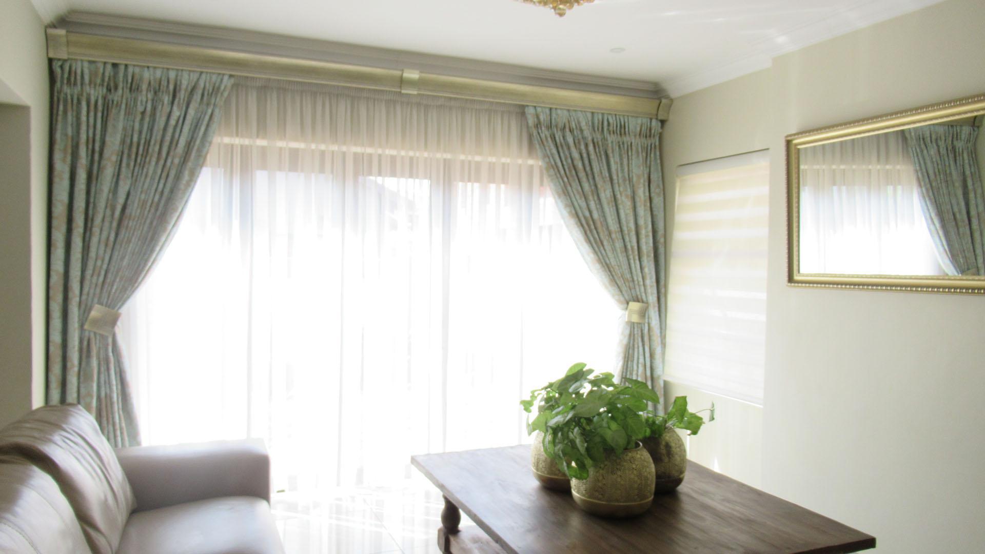 Dining Room - 19 square meters of property in Roodeplaat