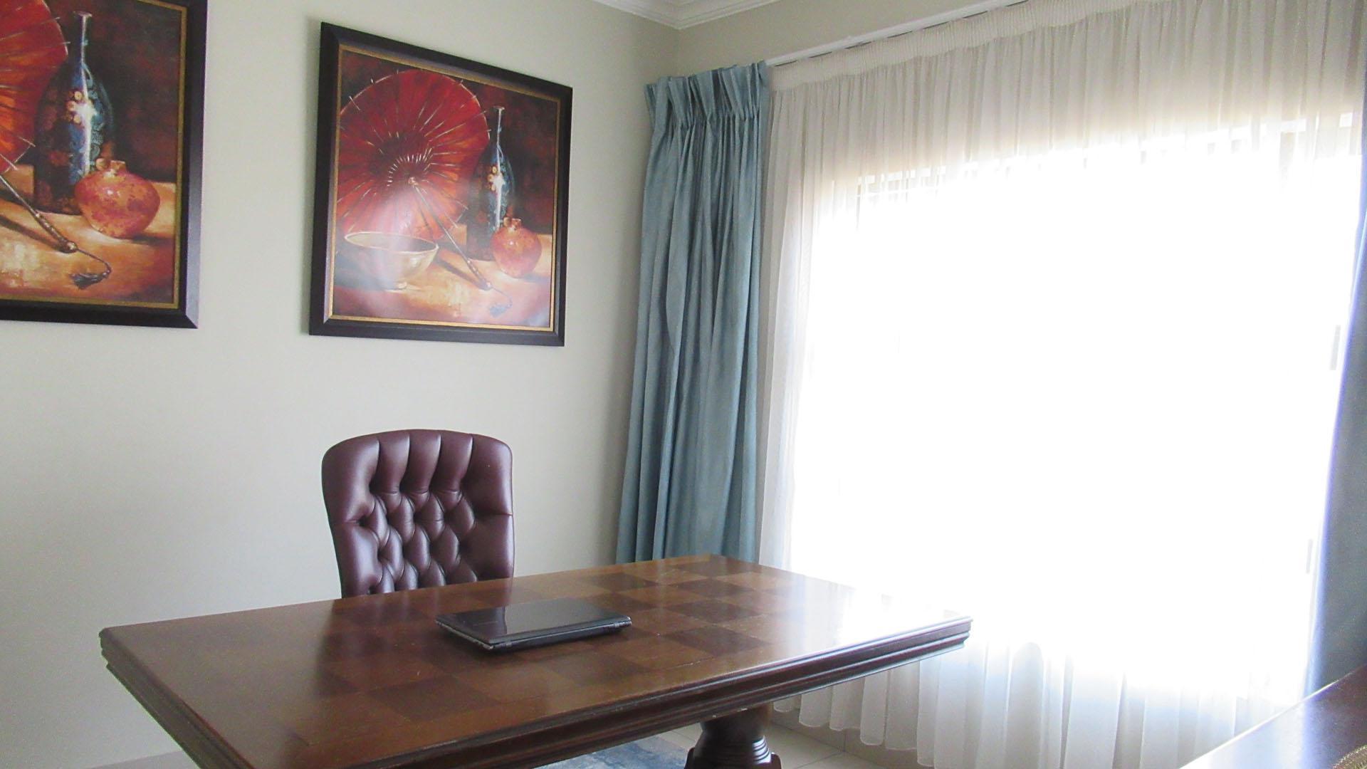 Study - 12 square meters of property in Roodeplaat