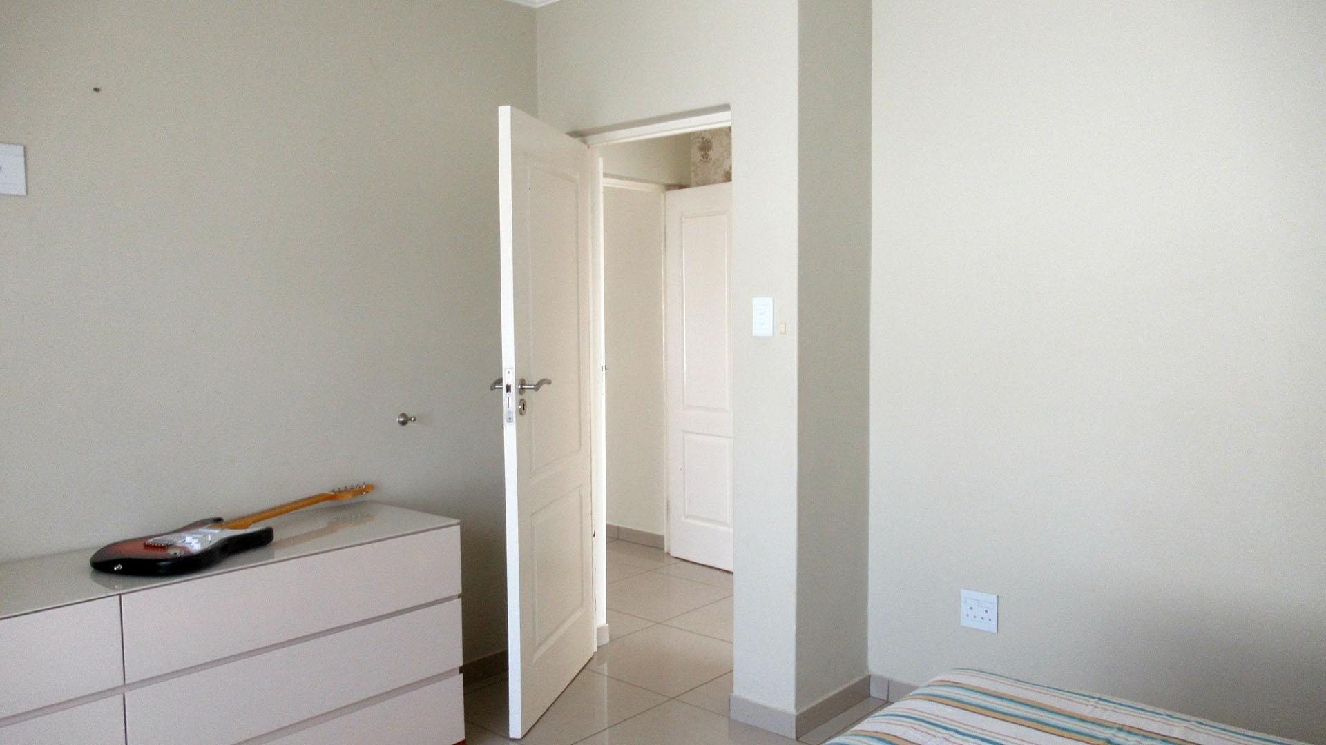 Bed Room 2 - 16 square meters of property in Roodeplaat