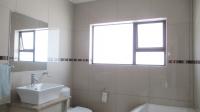 Bathroom 3+ - 7 square meters of property in Roodeplaat